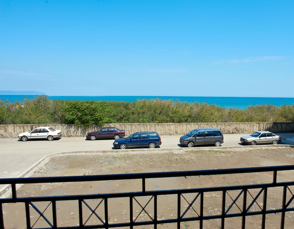 Apartments Dimitrovi Pomorie Ruang foto